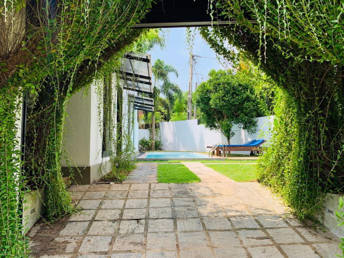Milla Villa Hikkaduwa Exterior photo